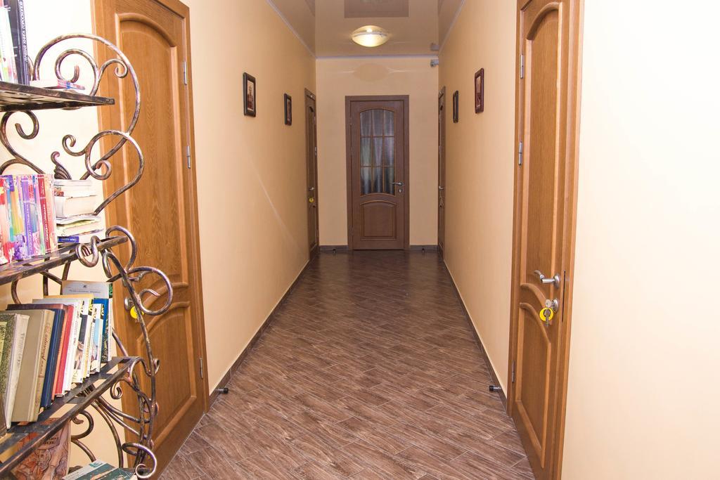 Yuzhniy Dvorik Aparthotel Odesa Exterior photo